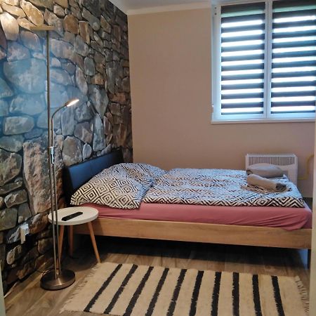 Desi Apartman Kaposvár Eksteriør billede
