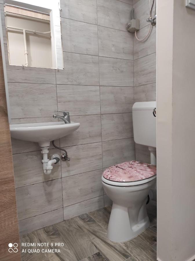 Desi Apartman Kaposvár Eksteriør billede